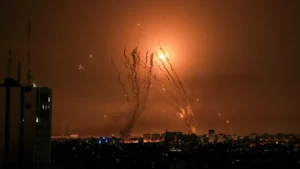 Iranul şi Israelul lansează noi atacuri. Teheranul nu vrea să negocieze