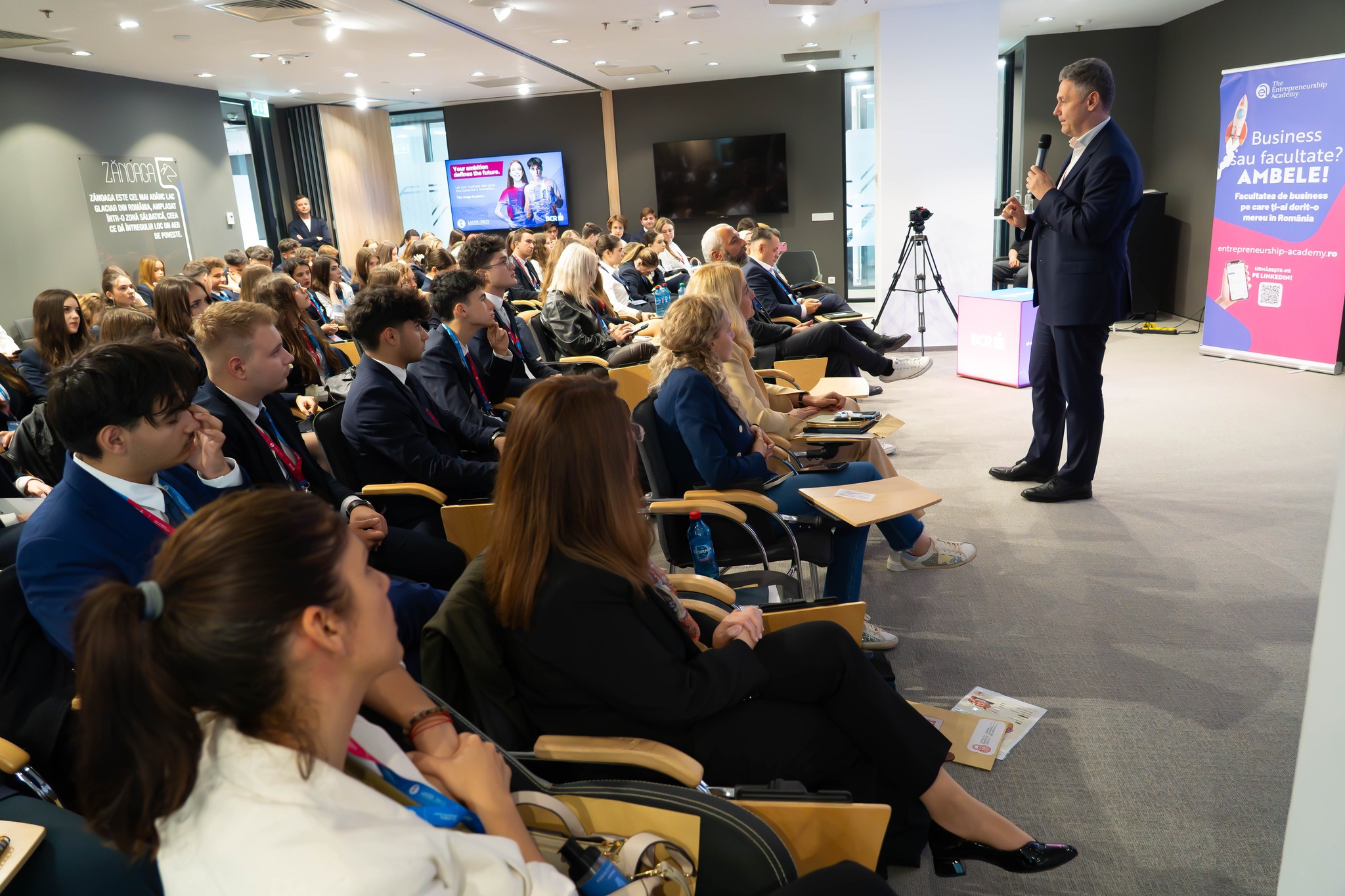 Triplă celebrare a excelenței academice la Complexul Educațional Laude-Reut