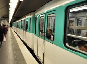 Scene teribile la Roma. Un român a fost jefuit în timp ce își dădea ultima suflare