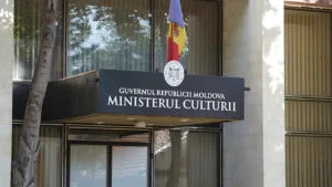 O postare a Ministerului Culturii, criticată pentru folosirea ChatGPT: Fac doar copy-paste