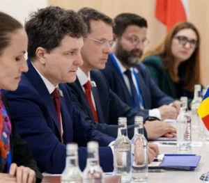 Statele membre NATO, țintă comună legată de cheltuielile pentru apărare
