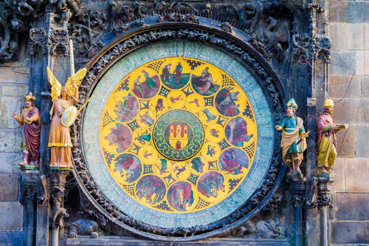Horoscopul lui Dom’ Profesor, 16 iunie 2025. Din Praga, Ella Pospihalova raportează, cu drag