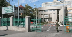 Noi detalii despre scandalul din Spitalul Militar. Cum luau medicii șpagă - Stenograme