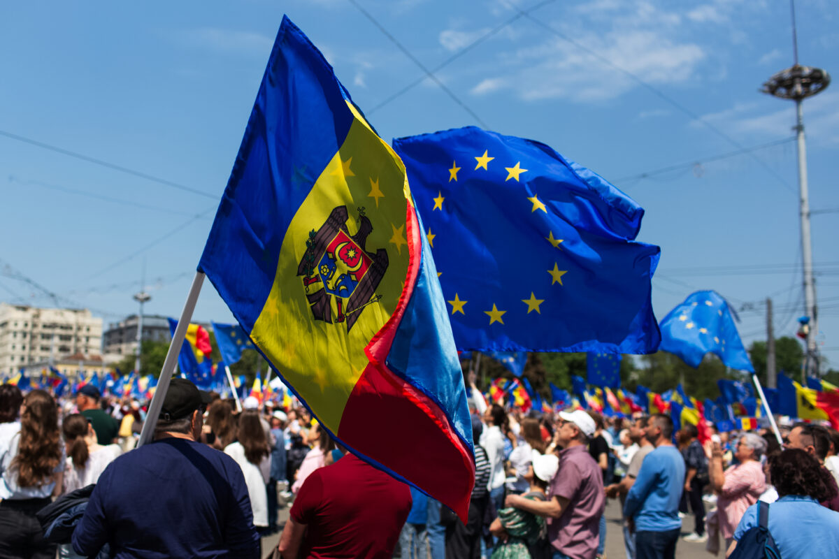 Preoți și profesori din Republica Moldova, influențați de Rusia. Reacția Uniunii Europene