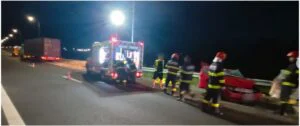 Trei victime într-un grav accident pe Drumul Expres 16. O femeie a murit