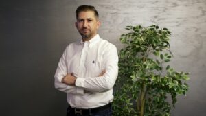 Tranzacție majoră pe piața de web hosting din România. Cyber_Folks achiziționează Hosterion pentru 6,7 milioane de euro