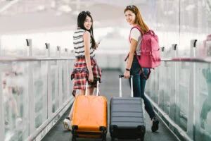 Adio taxe ascunse la biletul de avion! E lege în UE