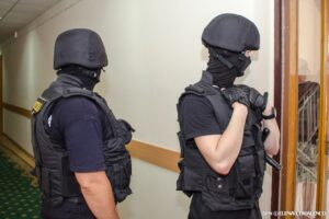 Fraude cibernetice cu prejudiciu de aproximativ 2 milioane de euro: Grup internațional destructurat în Moldova