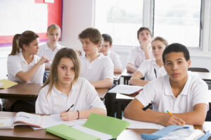 Noile planuri-cadru, publicate de Ministerul Educației. Când intră în vigoare noile schimbări