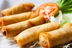 Nereguli grave într-un restaurant dintr-un mall din Capitală. ANPC l-a sancționat din nou