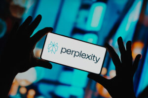 Negocieri, Samsung - Perplexity. Ai-ul integrat de anul viitor, odată cu lansarea S26