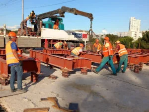 Podul Mihai Viteazul din Chișinău, închis din nou după nouă luni de funcționare. Traficul a fost redirecționat