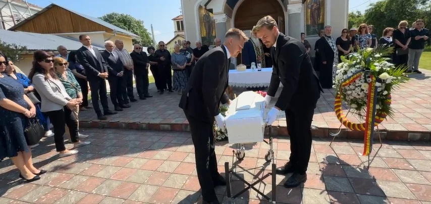 Prietenul cu destin tragic a lui Eminescu, dezhumat. Adus, acasă, la Ștei, după 128 de ani