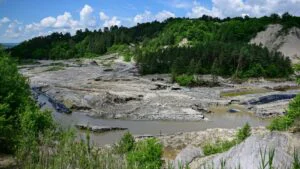 Bombă ecologică în România. Cod roșu emis de Garda de Mediu