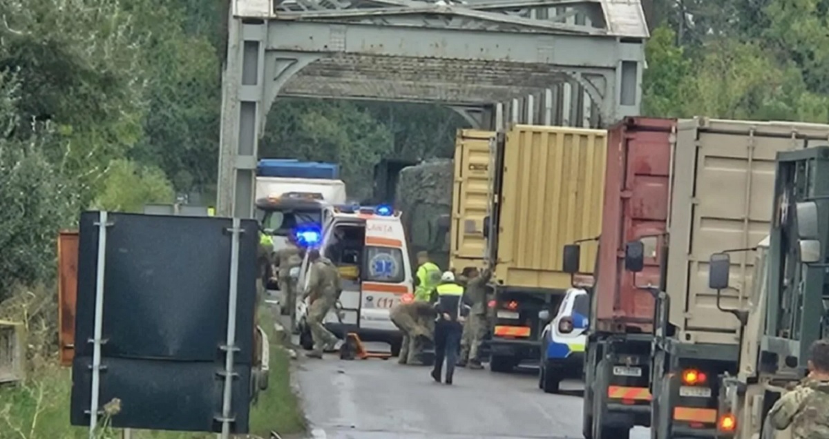 Trafic de coșmar între Ploiești și Brașov. Un convoi militar creează haos