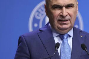 Ce cuprinde al doilea pachet fiscal: plafonări de personal, reducerea cabinetelor și tăieri de fonduri în funcție de performanță