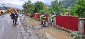 Prăpăd în urma viiturilor. Mai multe județe, afectate de inundații