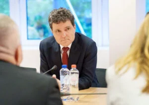 Avocatul Toni Neacșu, acuzații pentru Nicușor Dan