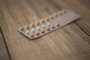 Pilula contraceptivă, fără hormoni, pentru bărbați, trece primul test de siguranță