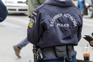 Atac armat într-o cafenea din Atena. Două persoane au fost rănite