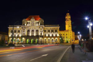 Angajații Primăriei Oradea și-au câștigat în instanță voucherele tăiate de Ilie Bolojan
