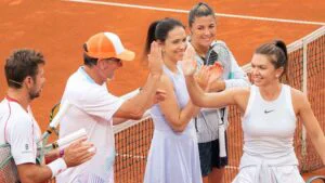 Simona Halep a revenit pe teren. Planuri mari pentru un meci de adio