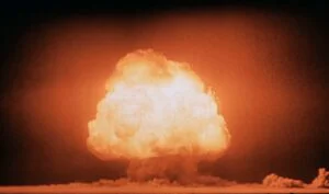 Prima explozie nucleară din istorie a creat un cuazicristal imposibil de replicat