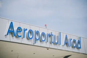 Scandal. Membrii CA ai Aeroportului Arad și-au votat creșterea indemnizațiilor