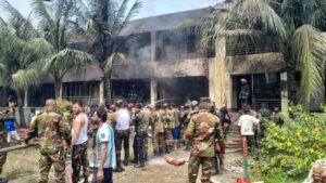 Un avion militar s-a prăbușit peste un colegiu din Bangladesh