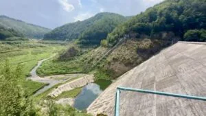 Singurul baraj din România reabilitat prin PNNR cu specialiști din Olanda, Elveția și Italia