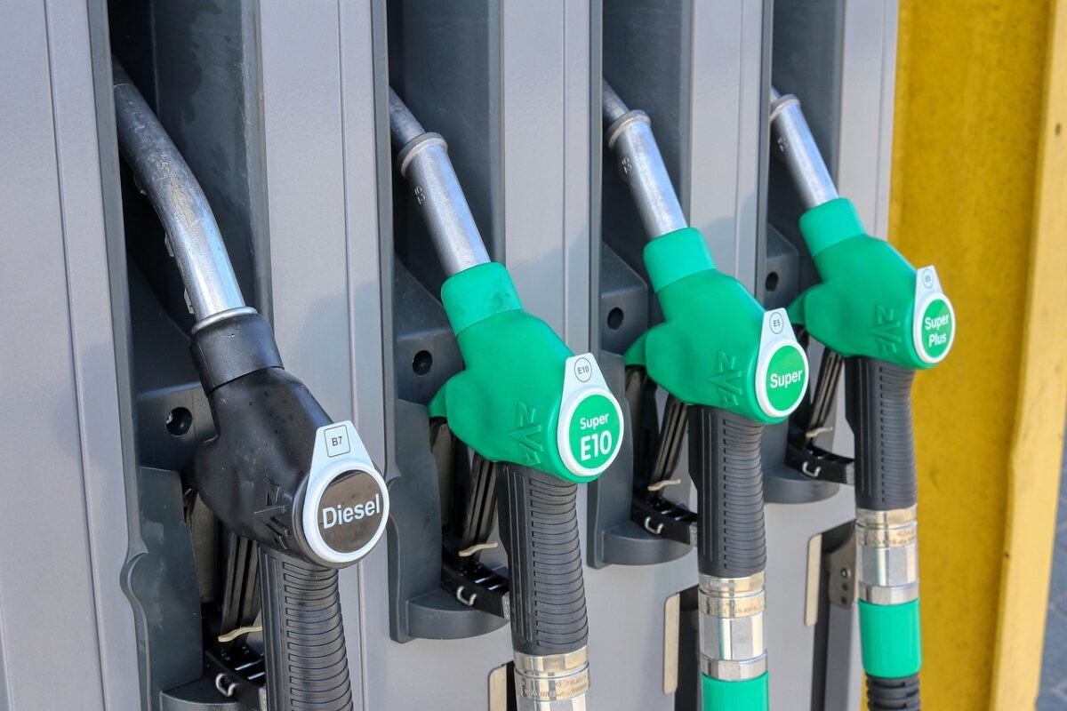 Prețul la carburanți, 30 iulie 2025: Cât vor plăti șoferii pentru benzină și motorină