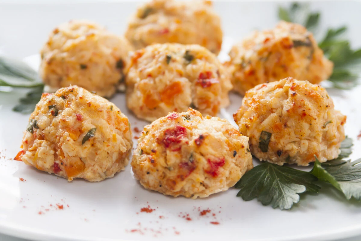 Rețetă de chifteluțe din carne de pui cu dovlecel. Mici secrete pentru un preparat fabulos