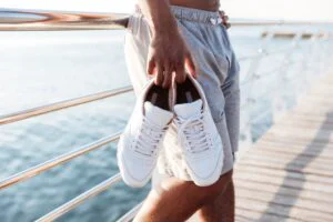 De ce ar trebui să investești în adidași la modă?