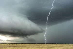 Prognoza meteo, 16 iulie. Vreme instabilă în toată țara. Se întorc ploile abundente