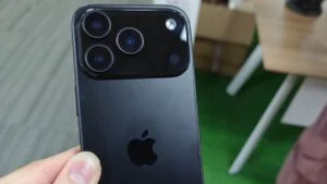 Primele imagini cu iPhone 17 Pro. Designul noului telefon și data lansării. Video