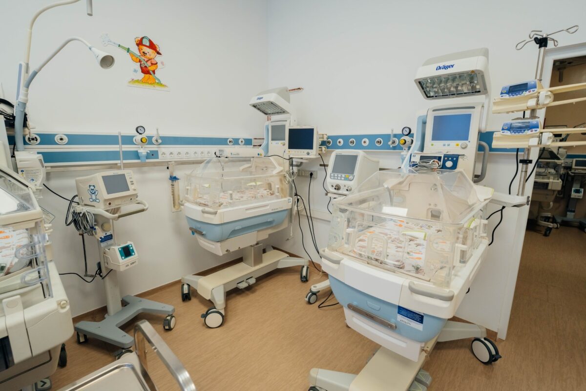 Renaște Maternitatea Odobescu Timișoara. La nouă luni după ce s-a prăbușit tavanul vechii locații