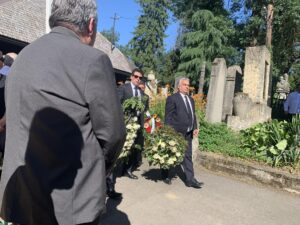 Viktor Orbán, la înmormântarea avocatului Előd Kincses, avocatul lui Tőkés în 1989