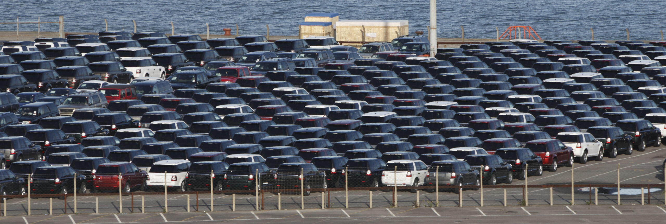 Portul Antwerp-Bruges, paralizat de tarifele lui Trump. Mii de mașini blocate