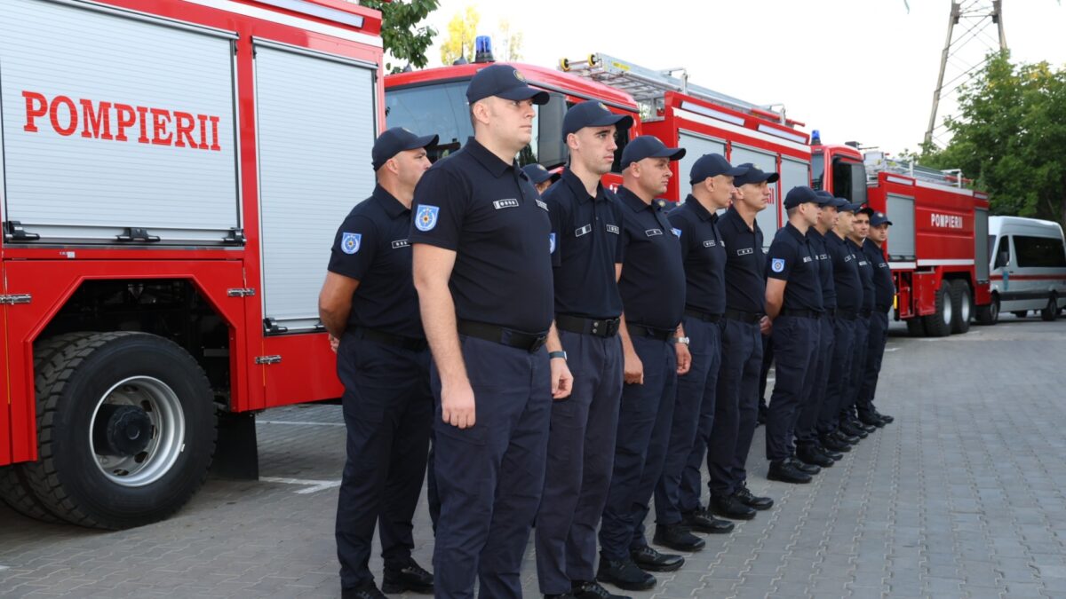 22 de pompieri moldoveni, detașați în Grecia pentru combaterea incendiilor