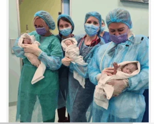 Tripleți la Maternitatea Bega. Vlad, Victor și Valeriu mai au trei frați acasă
