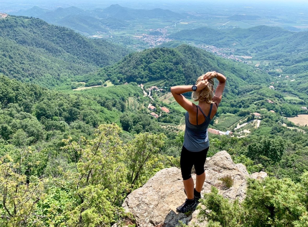 O tânără din România a murit după ce a căzut într-o prăpastie din Alpi. O eroare de traseu i-a fost fatală