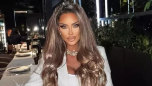Bianca Drăgușanu revine pe micile ecrane într-un nou proiect. A filmat alături de Cătălin Botezatu
