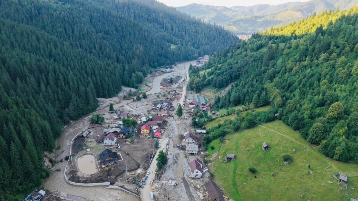 Noi măsuri pentru zonele inundate din Neamț și Suceava. Al treilea pachet de sprijin, în pregătire