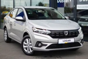 Câți bani bagi într-o Dacia Logan, într-un an