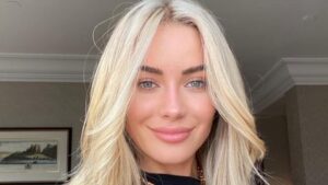 Scandal într-un club de fițe: Mădălina Lalu a vărsat un pahar pe Marius Turcu în urma unui schimb tensionat de replici
