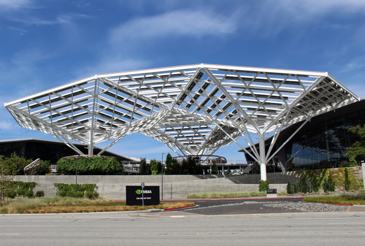 Nvidia insistă să vândă cipuri AI în China comunistă