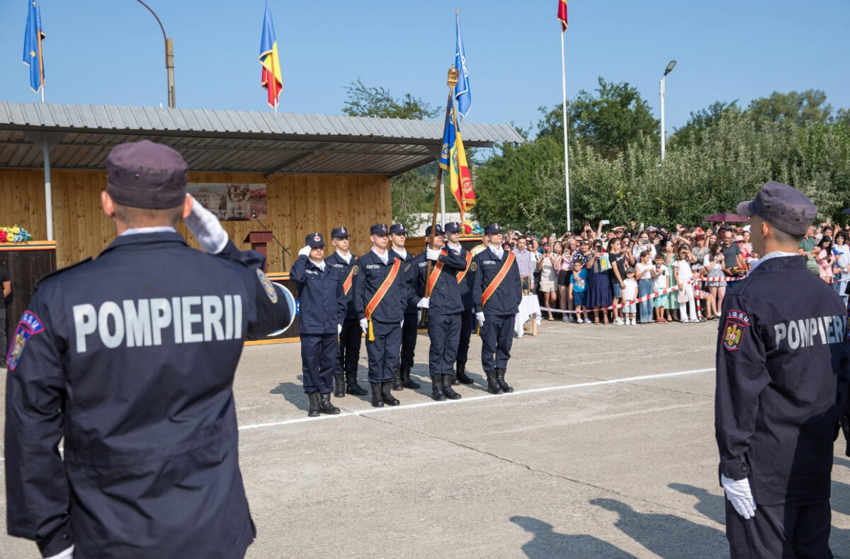 În plină criză, MAI crește privilegiile. Mai multe aniversări și bonusuri