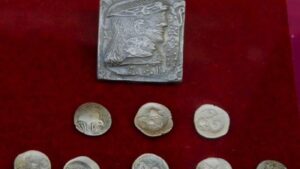 Descoperire inedită: O nouă tăbliță din tezaurul de la Sinaia