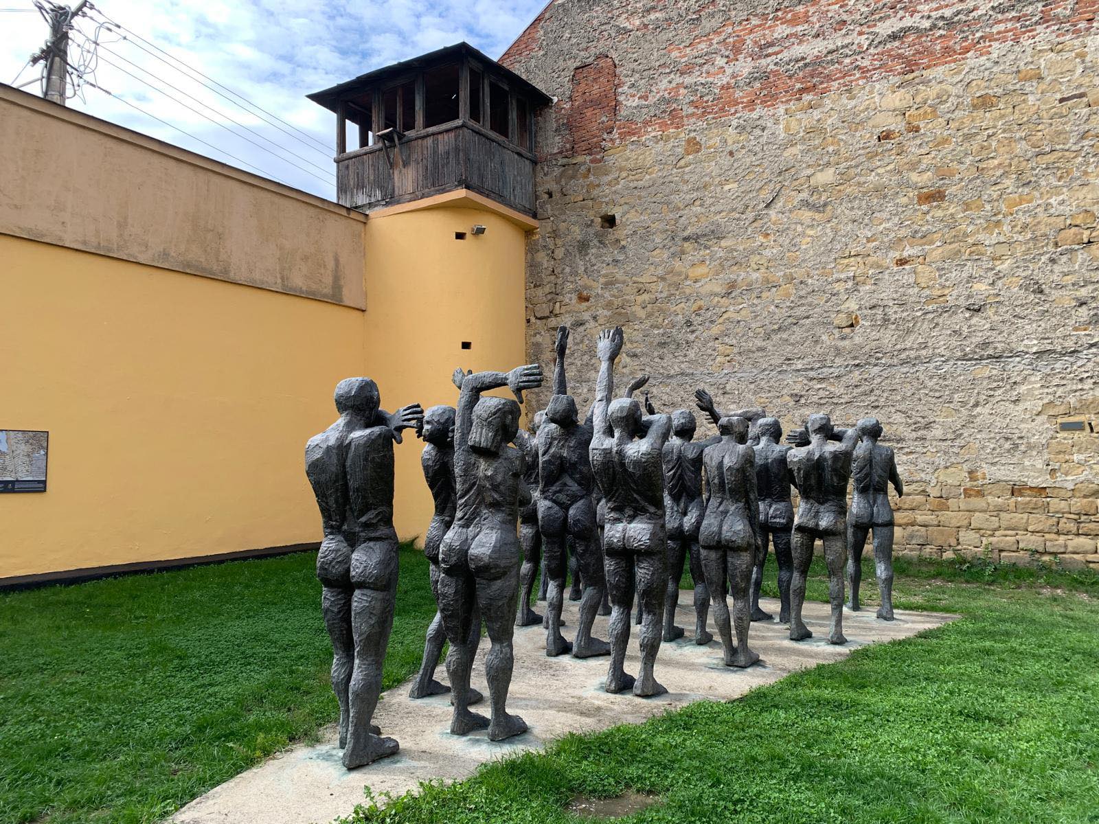 23 August – Ziua Europeană a Comemorării Victimelor Stalinismului și Nazismului, marcată de IICCMER