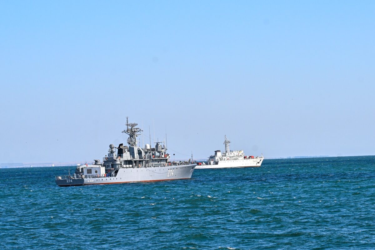 Ziua Marinei Române, spectacol naval la Constanța. Ilie Bolojan prezent, Nicușor Dan absent